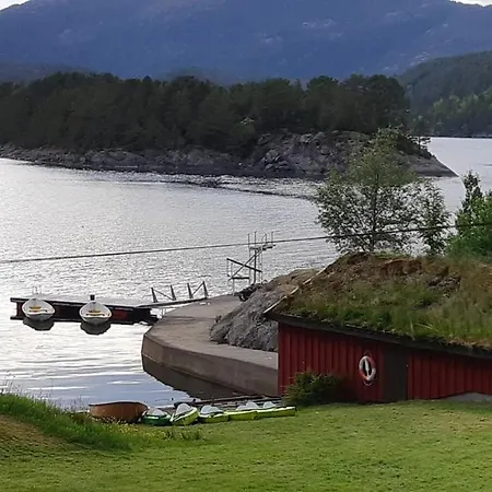 Teigen Leirstad, Eikefjord, Hytter Tatil Evi