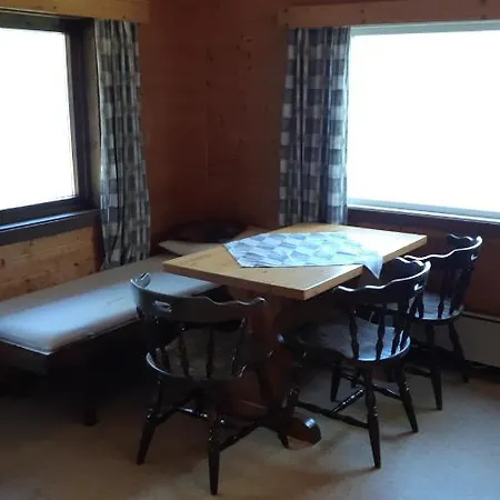 Teigen Leirstad, Eikefjord, Hytter Tatil Evi Kvalsvik